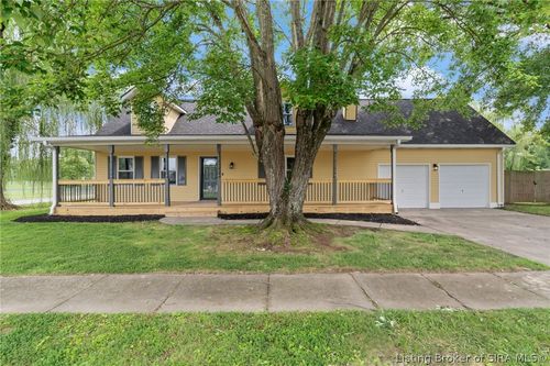 516 Millwood Pl, Clarksville, IN, 47129-1222 | Card Image