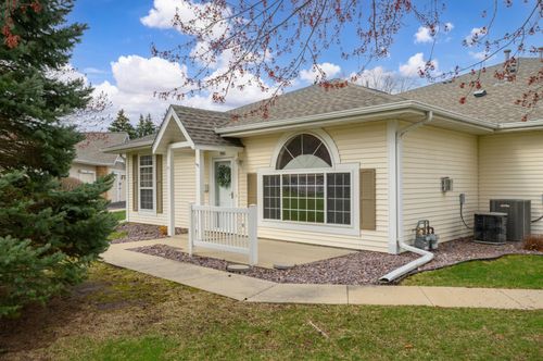 1926 Waterford Pl Sw, Rochester, MN, 55902-4281 | Card Image