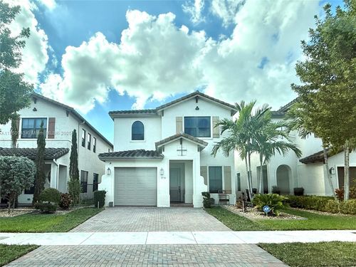 9776 W 34th Ave, Hialeah, FL, 33018-2015 | Card Image