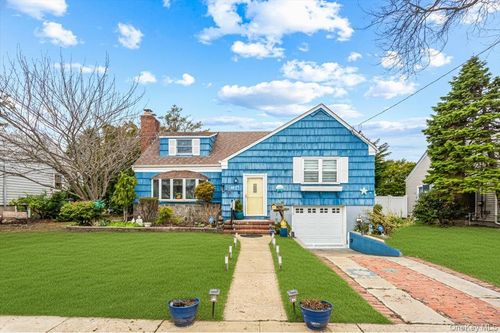 1031 Highland St, Baldwin, NY, 11510-3623 | Card Image
