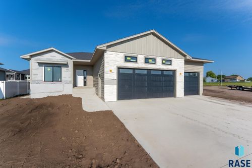 809 Yuzina Ave, Harrisburg, SD, 57032 | Card Image