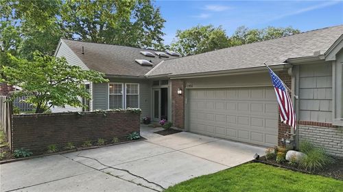 12856 Cambridge Ter, Leawood, KS, 66209-1604 | Card Image