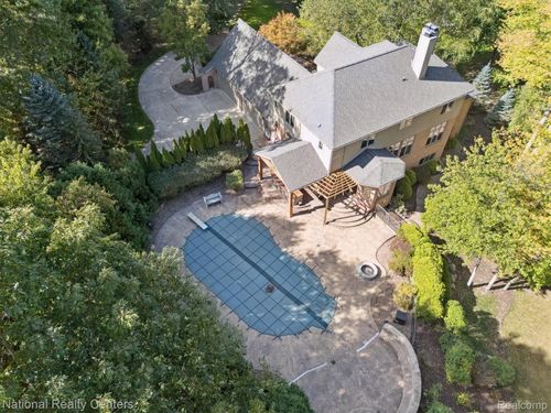 1569 Gleneagles, Highland, MI, 48357-4787 | Card Image