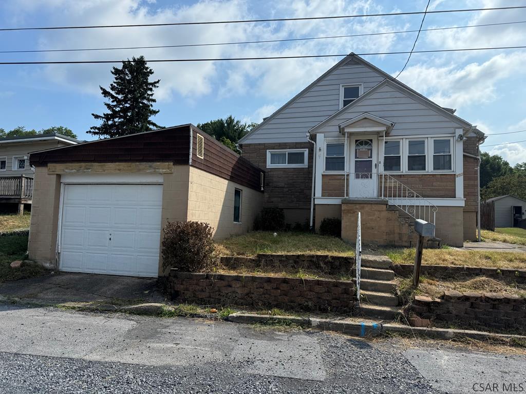 Jade St, Johnstown, PA 15906