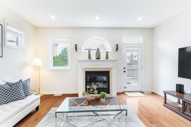 397 Burloak Dr, House other with 3 bedrooms, 3 bathrooms and 2 parking in Oakville ON | Image 17
