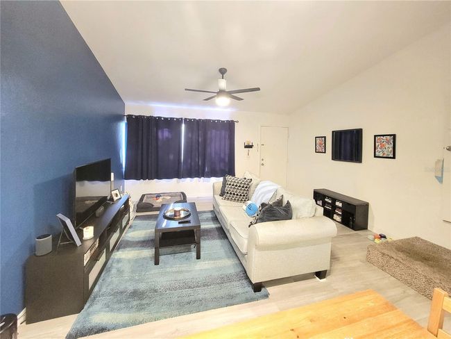 APT-24 - 2508 35 Th Pl, Condo with 2 bedrooms, 2 bathrooms and null parking in Gainesville FL | Image 6