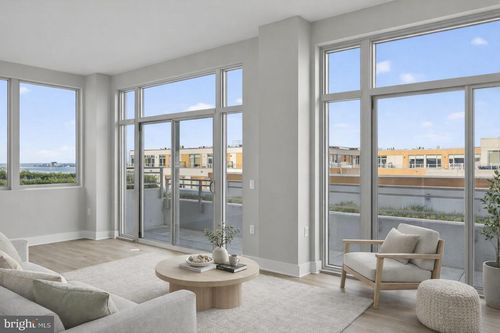 ph3-88 V St Sw, WASHINGTON, DC, 20024-3302 | Card Image