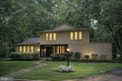 712 Loch Ness Cir, FORT WASHINGTON, MD, 20744-7019 | Card Image