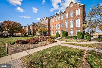 5140 Key View Way, Townhouse with 4 bedrooms, 2 bathrooms and null parking in PERRY HALL MD | Image 2