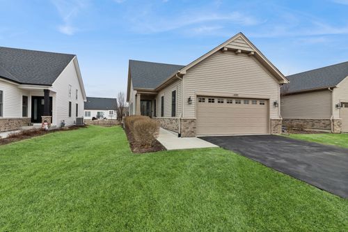 539 Sudbury Cir, Oswego, IL, 60543-7154 | Card Image