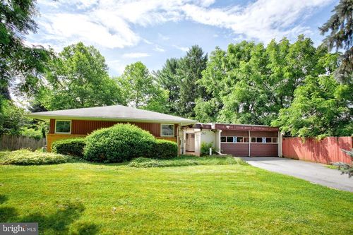 242 W Whitehall Road, STATE COLLEGE, PA, 16801 | Card Image