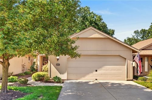 33066 Cedar Branch Cir, North Ridgeville, OH, 44039-2377 | Card Image