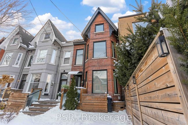 184 Strachan Ave, House attached with 5 bedrooms, 5 bathrooms and 1 parking in Toronto ON | Image 4