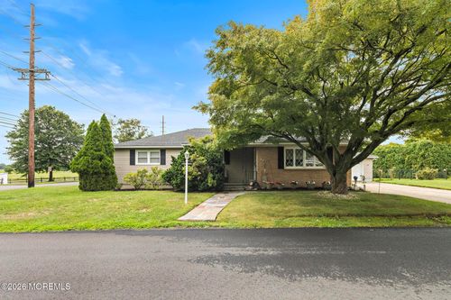 23 Massaro St, Oceanport, NJ, 07757-1052 | Card Image