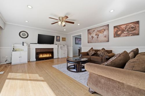 12967 98a Avenue, Surrey, BC, V3T1C3 | Card Image