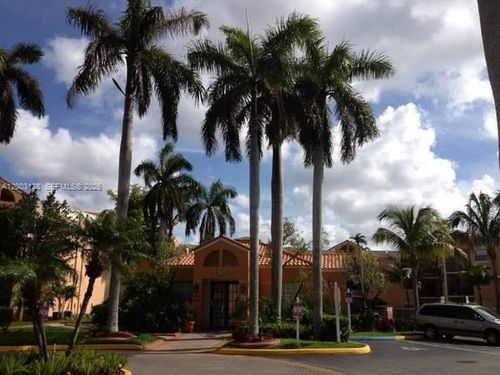 apt-215-6284 Nw 186th St, Hialeah, FL, 33015-6043 | Card Image