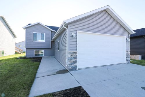 3816 31st St S, Moorhead, MN, 56560-6026 | Card Image
