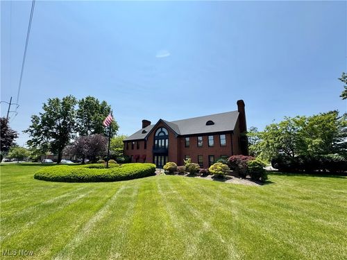 ste-110-4051 Whipple Ave Nw, Canton, OH, 44718-3059 | Card Image