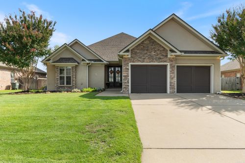 220 Chapel Creek Dr, Conway, AR, 72034-7803 | Card Image