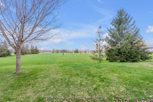 808 Mckay Cres, House attached with 3 bedrooms, 3 bathrooms and 2 parking in Milton ON | Image 50