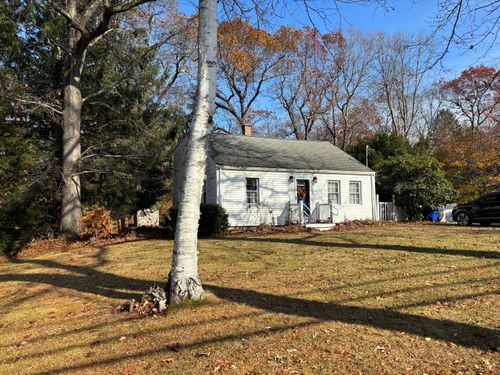 222 Mountain Rd, Ellington, CT, 06029-3704 | Card Image