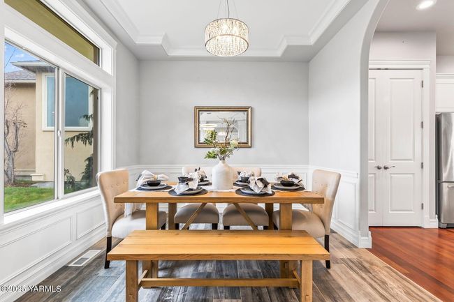 Formal Dining | Image 11