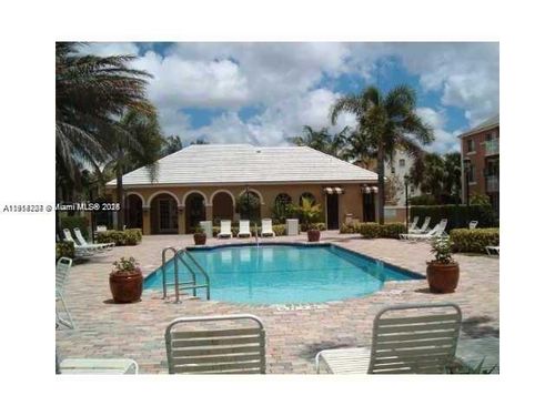 apt-104-777 Sw 111th Way, Pembroke Pines, FL, 33025-6946 | Card Image