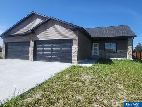 410 Lou Dr, Hallam, NE, 68368-7819 | Card Image