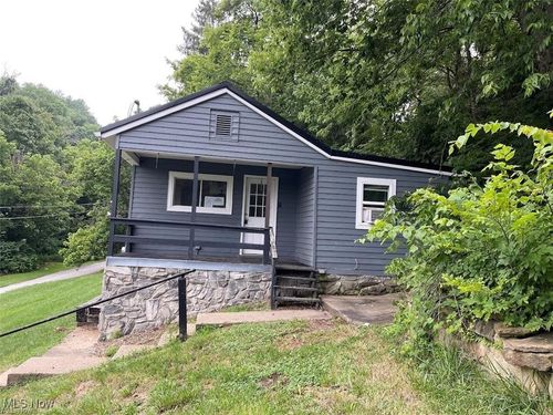 64301 Shady Lane Rd, Bellaire, OH, 43906-1067 | Card Image