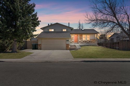5423 Liberty St, Cheyenne, WY, 82001 | Card Image