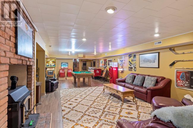 14519 Elginfield Rd, House other with 3 bedrooms, 3 bathrooms and 10 parking in Lucan ON | Image 30