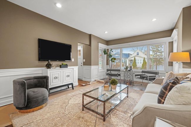 8828 S Marshfield Ave, House other with 4 bedrooms, 2 bathrooms and null parking in CHICAGO IL | Image 4