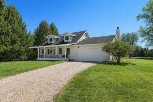 909 Preserve Rd, Shabbona, IL, 60550-9786 | Card Image