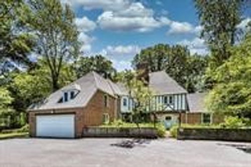 4225 State St, Erie, PA, 16508-3131 | Card Image