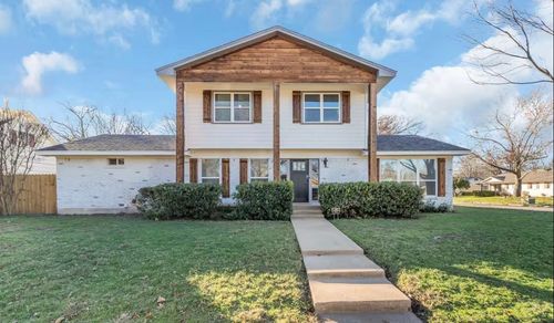 2123 Quail Run, Mckinney, TX, 75071-2825 | Card Image