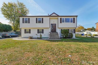 28 O Loughlin Drive, House other with 5 bedrooms, 2 bathrooms and null parking in South Plainfield NJ | Image 1