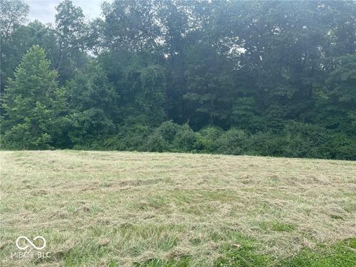 2056 Cobblestone Ct, Martinsville, IN, 46151-6395 | Card Image