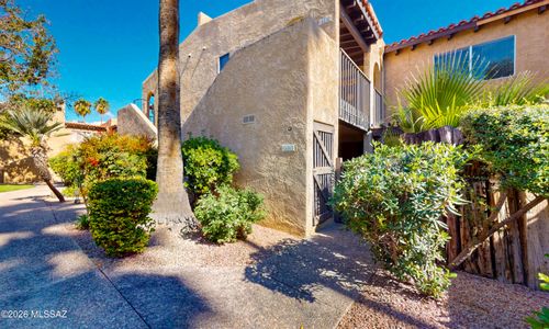 546 N Dodge Boulevard, Tucson, AZ, 85716 | Card Image