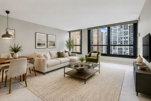 16k-1030 N State St, Chicago, IL, 60610-5491 | Card Image