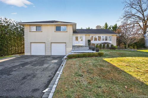 1 Peppermill Rd, Roslyn, NY, 11576-3105 | Card Image