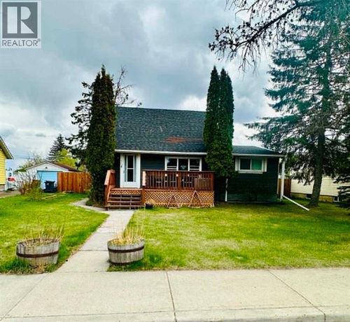 5413 57 Street, Ponoka, AB, T4J1L6 | Card Image