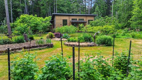 220 Sea Meadow Dr, Gabriola, BC, V0R1X2 | Card Image