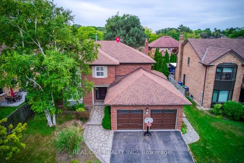 3944 Glamis Crt, Mississauga, ON, L5L3N5 | Card Image