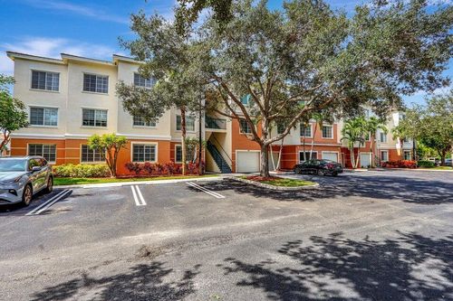 7101 Myrtlewood Cir W, Palm Beach Gardens, FL, 33418-6741 | Card Image