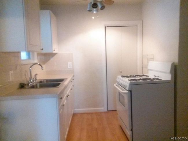 Kitchen | Image 4