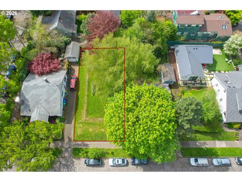 nse-6541 Se 16th Ave, Portland, OR, 97202-5507 | Card Image