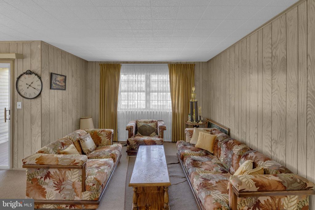 Residential in FLORENCE 4