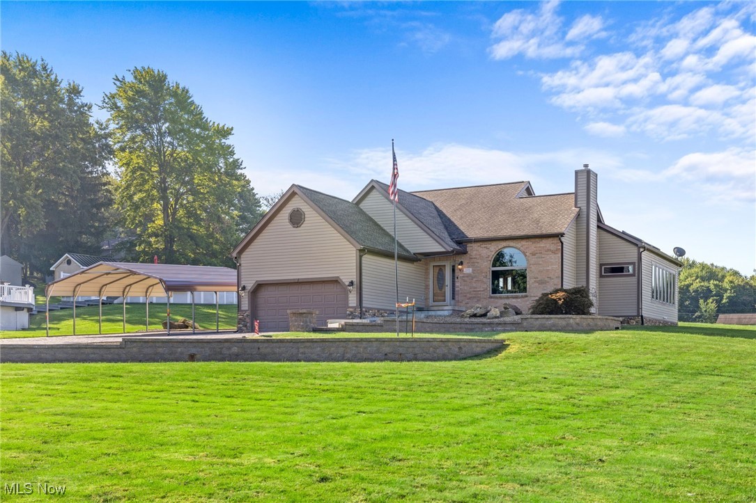 Hoppel Dr, East Liverpool, OH 43920