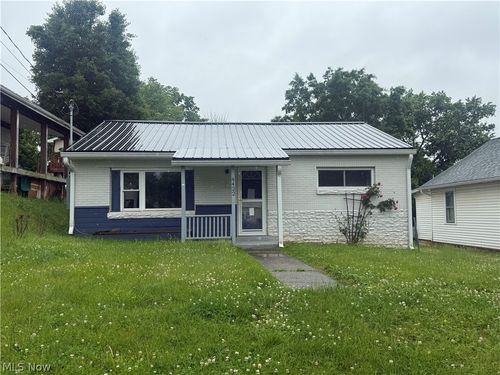 4422 11th Ave, Parkersburg, WV, 26101-7008 | Card Image