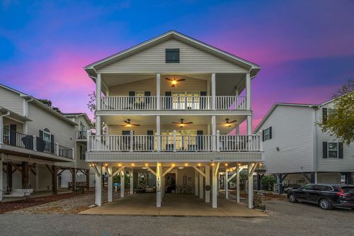 6001 - 305 S Kings Hwy., Myrtle Beach, SC, 29575 | Card Image